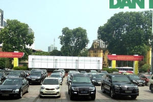 Nhiều lãnh đạo Văn phòng Chính phủ sắp phải tự túc phương tiện đi làm