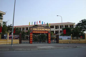 Cần sớm có kết luận chính thức vụ 'xe húc gãy chân học sinh'