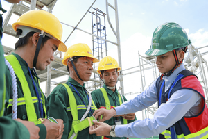Siết chặt an toàn lao động trong thi công xây dựng các công trình kết cấu hạ tầng giao thông