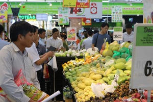 Tổng mức bán lẻ hàng hóa và doanh thu dịch vụ tiêu dùng tăng 9,6%