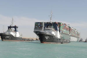 Ai Cập tính đòi bồi thường 1 tỷ USD cho vụ tắc kênh đào Suez