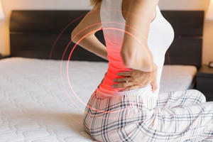 Các căn bệnh tiềm ẩn phía sau cơn đau lưng