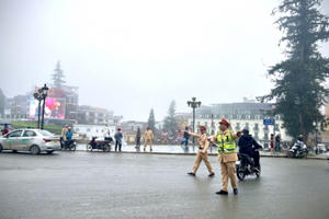 Phân luồng, đảm bảo giao thông dịp Lễ kỷ niệm 65 năm Bác Hồ lên thăm Lào Cai và 120 năm Du lịch Sa Pa