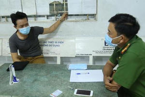 Đánh đập con riêng của vợ vì mâu thuẫn trong quá khứ