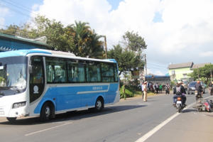 Vượt xe tải bị tông vào xe khách, người đàn ông điều khiển xe máy thiệt mạng