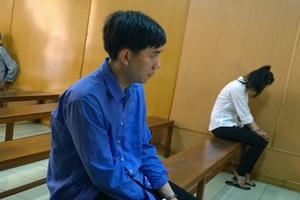 Cháu chuốc thuốc mê, cướp tài sản ông ngoại