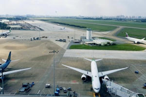 Đóng cửa một đường băng Tân Sơn Nhất từ 14h chiều nay