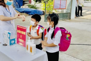 Học sinh tại huyện Yên Thế, Bắc Giang tạm dừng đến trường