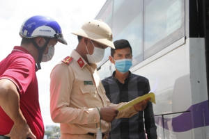 Giám sát chặt chẽ đội ngũ lái xe, phụ xe ra, vào địa bàn tỉnh Bạc Liêu