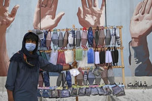 COVID-19 tới 6h sáng 11/8: Thế giới trên 20,2 triệu ca bệnh, các điểm nóng vẫn căng thẳng