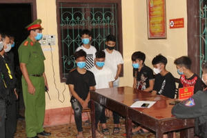 Hà Nam: Tóm gọn nhóm thanh niên tụ tập lạng lách, đua xe trái phép