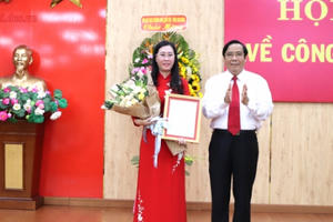 Bộ Chính trị chuẩn y bà Bùi Thị Quỳnh Vân làm Bí thư tỉnh Quảng Ngãi