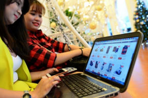 Bản tin Kinh tế Plus: Mua hàng trực tuyến hiện đại nhưng tiềm ẩn nhiều rủi ro