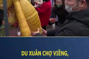 Video: Du xuân Chợ Viềng Phủ Dầy đầu năm