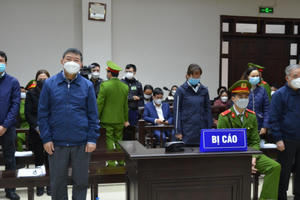 Hàng loạt cựu lãnh đạo cùng thuộc cấp Bệnh viện Bạch Mai lĩnh án