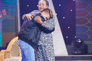 Nhờ Sao Nối Ngôi, cha con Nguyễn Sanh mới có cơ hội ôm nhau sau 34 năm