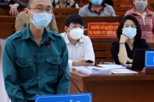 Chiếm đoạt hơn 30,6 tỷ đồng của ngân hàng để có tiền trả nợ và chơi chứng khoán