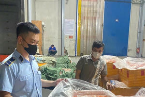 Kịp thời phát hiện 7 tấn trứng non, tràng gà, nầm lợn không rõ nguồn gốc chuẩn bị đi tiêu thụ