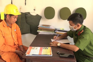 Mạo danh nhân viên điện lực bán hàng dỏm