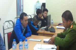 Hà Nội: Phát hiện một vụ làm giả nước đóng chai Lavie