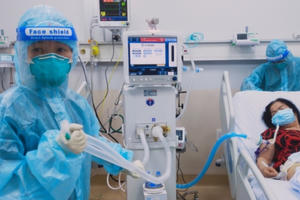 Điều trị giảm tử vong là ưu tiên hàng đầu, bảo đảm an sinh xã hội là trọng yếu