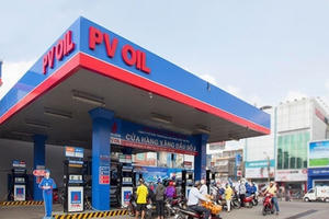 Giá xăng dầu tiếp tục tăng mạnh vào ngày mai?