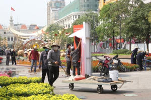 Đường hoa Nguyễn Huệ sau hơn 10 ngày thi công