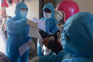 “Lá chắn sống” trong cuộc chiến chống Covid-19 tại Đà Nẵng “Lá chắn sống” trong cuộc chiến chống Covid-19 tại Đà Nẵng