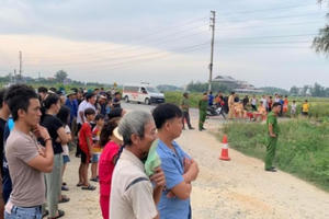 Hà Tĩnh: Nam thanh niên tử vong bên lề đường Hà Tĩnh: Nam thanh niên tử vong bên lề đường