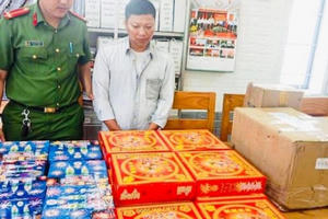 Đồng Nai: Bắt giữ đối tượng buôn bán pháo nổ trái phép