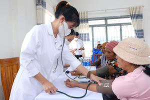 Ngành Y tế trực 24/24, khám và cấp cứu cho 73.176 lượt người bệnh trong dịp nghỉ lễ