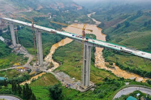 Cầu cạn có trụ cao nhất Việt Nam sắp hoàn thành