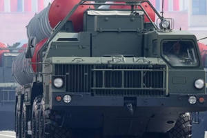 'Rồng lửa' S-300 của Nga tung hỏa lực như vũ bão, bắn hạ loạt mục tiêu