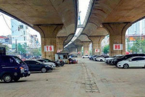 Hà Nội lý giải đề xuất cho phép trông giữ xe dưới gầm cầu
