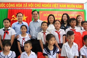 Cán bộ Mặt trận phải nói đi đôi với làm