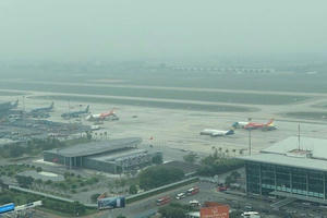 Nhiều chuyến bay bị hoãn, hủy do ảnh hưởng của bão số 3 Wipha