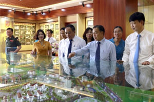 Đại sứ đặc mệnh toàn quyền nước CHDCND Lào tại Việt Nam thăm Phú Thọ