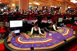 Doanh thu tăng nghìn tỷ, casino giữa lằn ranh nhạy cảm
