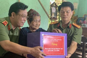 GĐ Công an tỉnh Thanh Hóa tri ân các gia đình thương binh, liệt sỹ