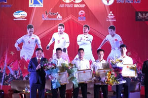 Tỉnh Hải Dương vinh danh 4 tuyển thủ U23 Việt Nam Tỉnh Hải Dương vinh danh 4 tuyển thủ U23 Việt Nam