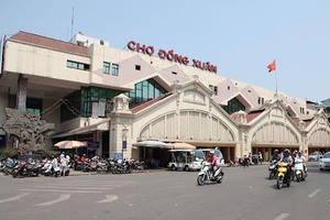 Hà Nội: Chợ Đồng Xuân phủ sóng wifi miễn phí