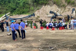 Bắt tạm giam Chi cục trưởng Kiểm lâm tỉnh Gia Lai và nhiều thuộc cấp