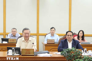 Bộ Chính trị yêu cầu các địa phương hoàn thành công tác sắp xếp, bố trí cán bộ