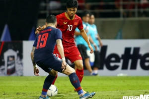 Công Phượng về tập trung đội tuyển với số phút thi đấu bằng 0 ở Sint Truidense