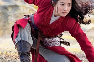 "Thần tiên tỷ tỷ" Lưu Diệc Phi phản ứng thế nào khi bị chê về nhan sắc