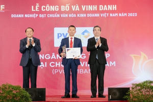 PVcomBank được vinh danh là “Doanh nghiệp đạt chuẩn văn hóa kinh doanh Việt Nam” PVcomBank được vinh danh là “Doanh nghiệp đạt chuẩn văn hóa kinh doanh Việt Nam”