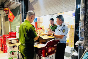 Cảnh sát kinh tế Hà Nội “không có vùng cấm đối với hàng giả, hàng nhái, hàng lậu”
