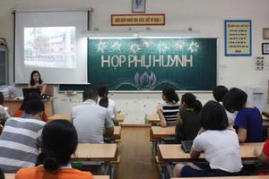 Câu chuyện thu, chi đầu năm học: Các bậc phụ huynh chưa kịp mừng... đã phải lo