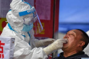 Xuất hiện ca siêu lây nhiễm “1 lây 102” ở Cát Lâm (Trung Quốc)