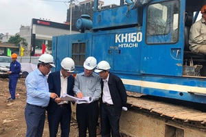 Cầu vượt sông Tô Lịch xây dựng trong 175 ngày